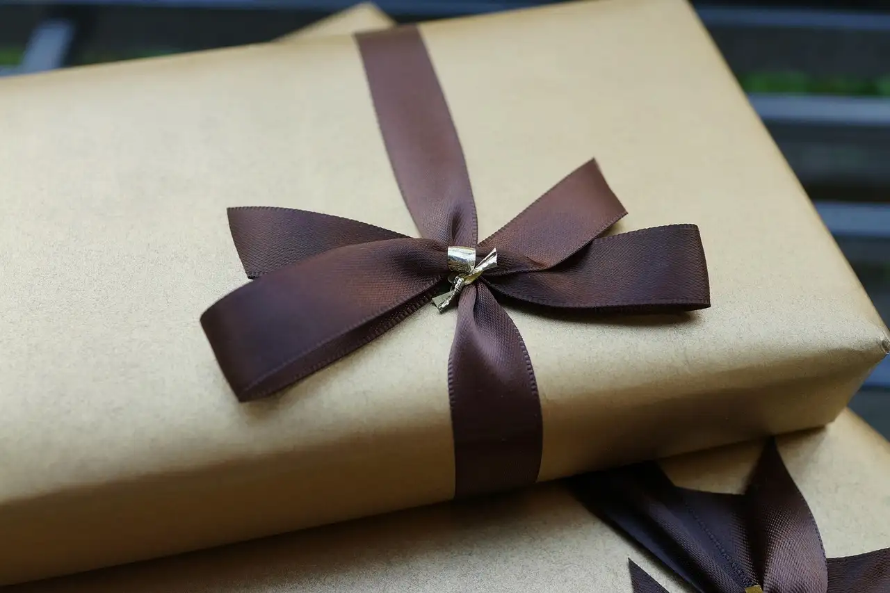 1 jähriges jubiläum beziehung geschenk